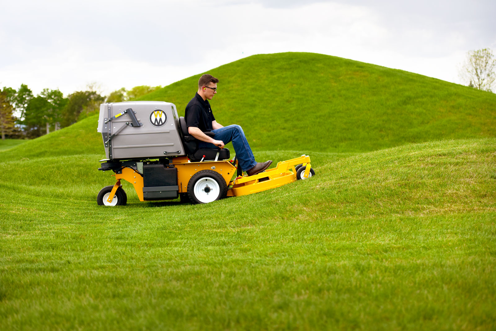 Walker C23i ride-on mower